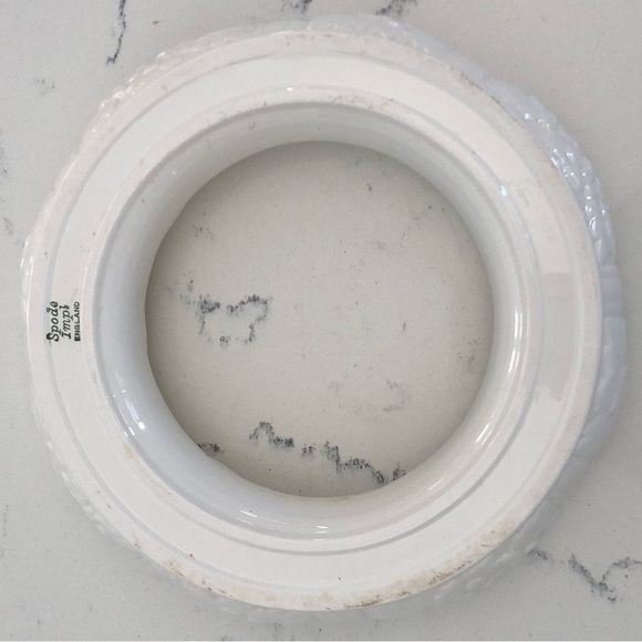 Spode IMPERIAL FANCIES Flower Ring~Porcelain K81S Ivory - Picture 6 of 11